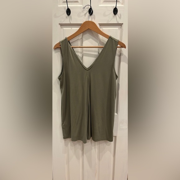 Tank top - Picture 2 of 3